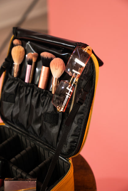 On Set Makeup Case