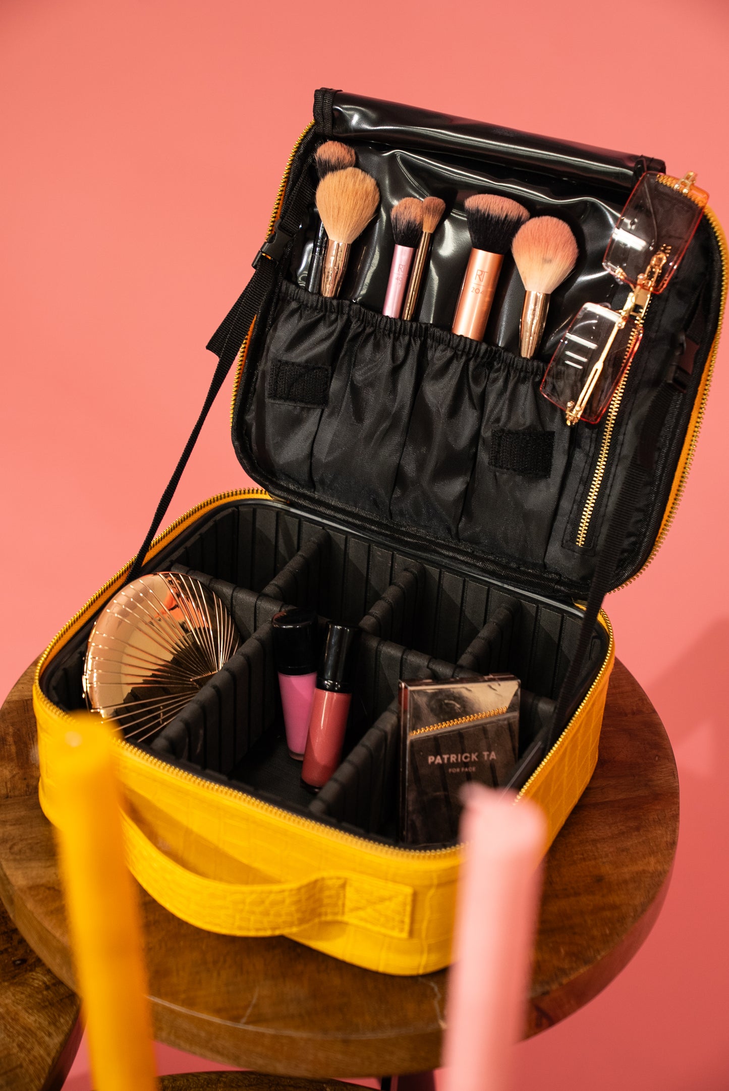 On Set Makeup Case